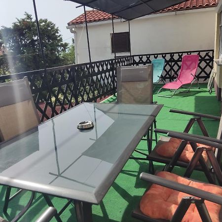 Apartment Teresa With Big Terrace Dramalj Crikvenica Kültér fotó