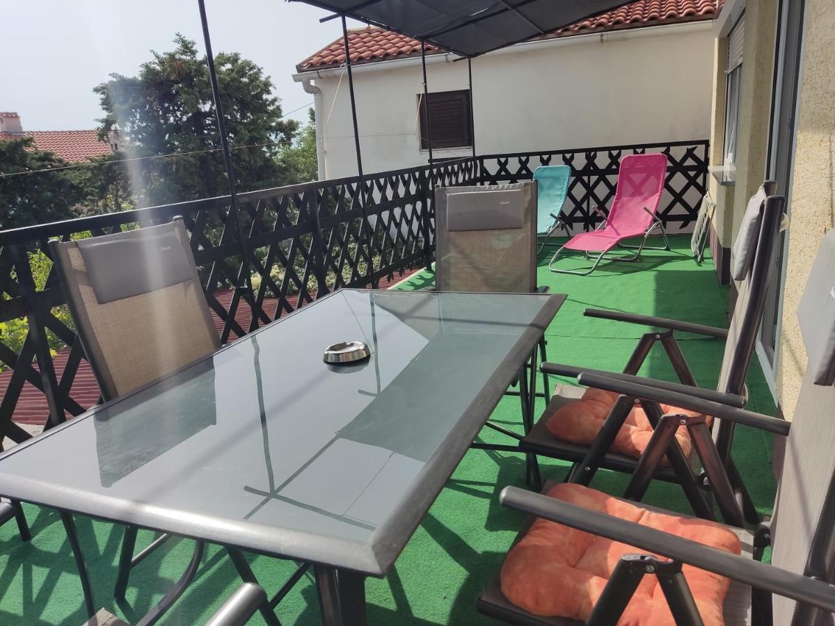 Apartment Teresa With Big Terrace Dramalj Crikvenica Kültér fotó